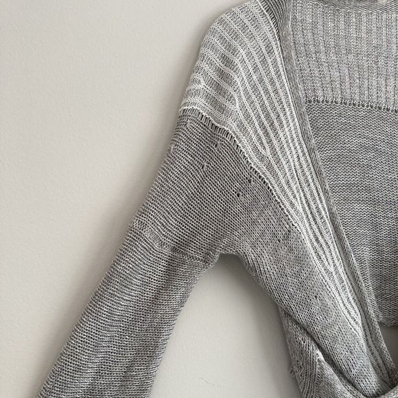 Soft Surroundings Loose Knit Wrap Front Sweater Plunging V-Neck Gray Size Small - Picture 6 of 11